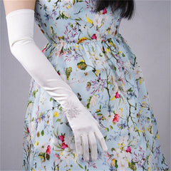 Silk Gloves 22cm Elastic Silk Satin Pearl Milk White Female Short Sunscreen Gloves SCB22